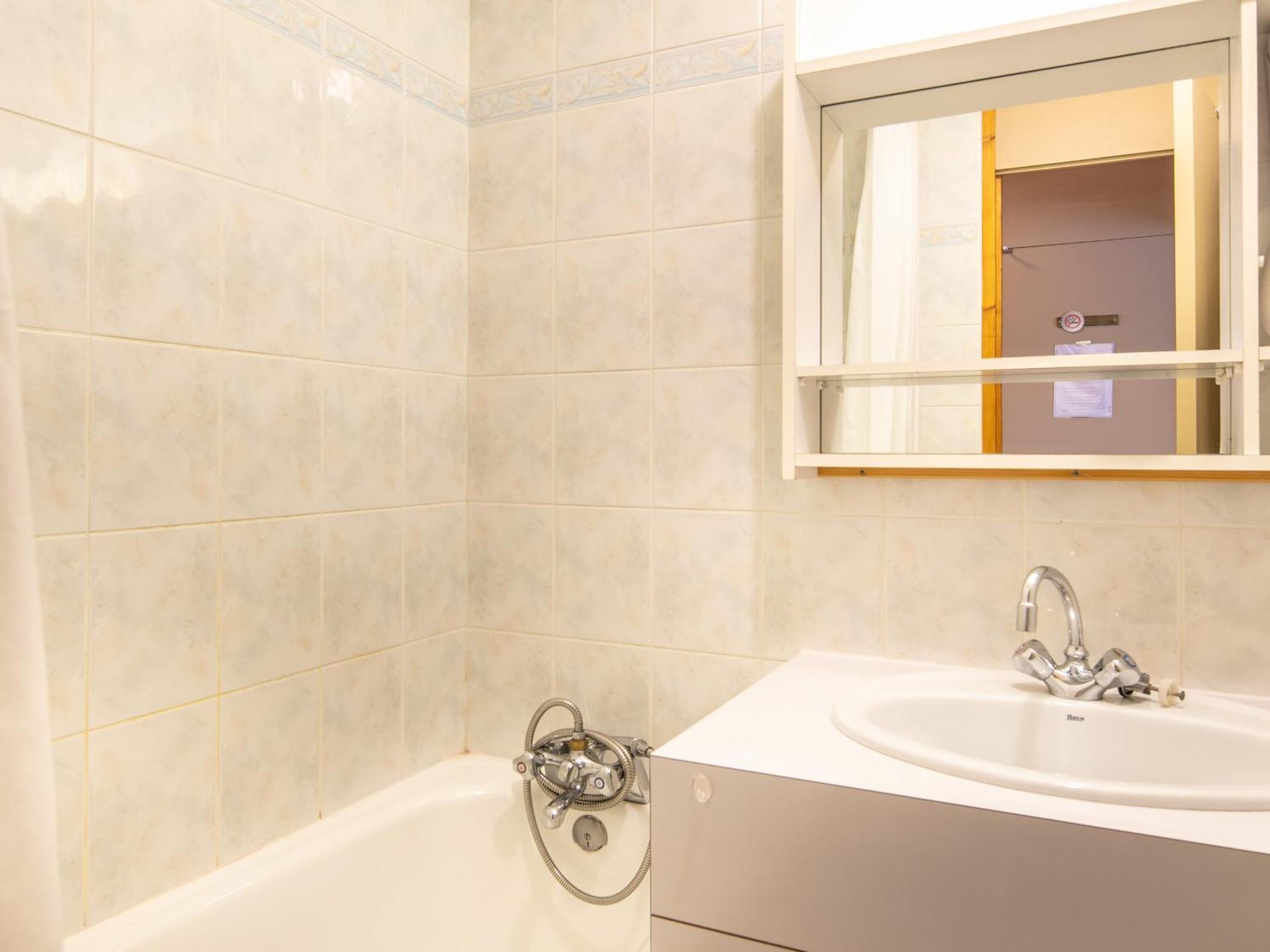 Vacanceole - Residence Le Sappey - Doucy Ла-Лешер Екстер'єр фото